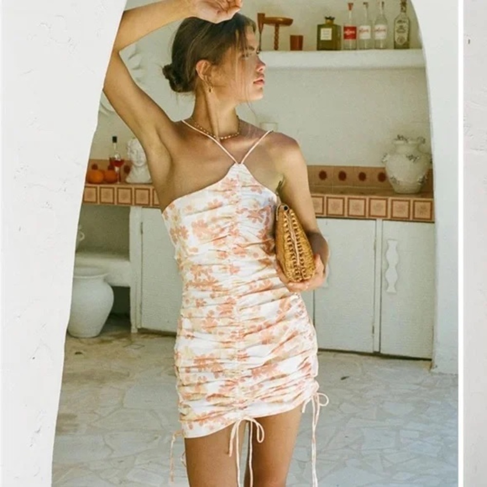 Sabo Skirt White and Peach Floral Ruched Mini Dress